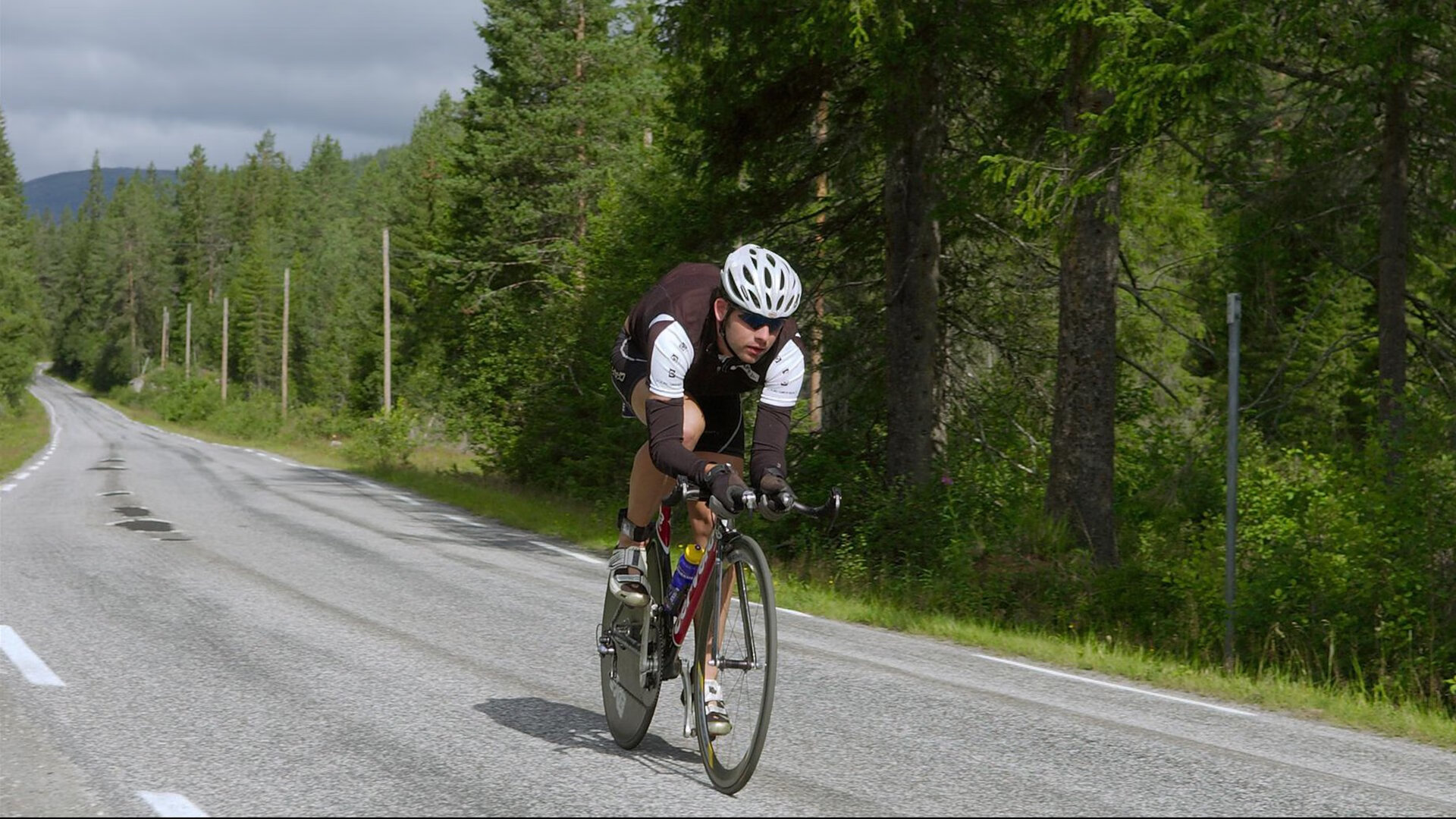 球场“铁墙般”的防守盛宴,防守球队